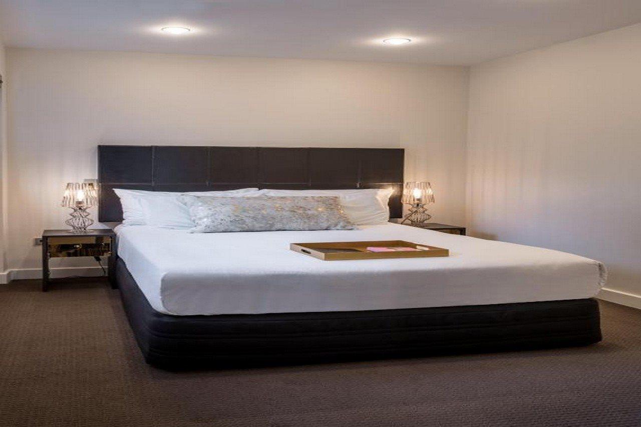 Museum Apartment Hotel, Independent Collection By Evt Wellington Exteriér fotografie A bedroom at the hotel