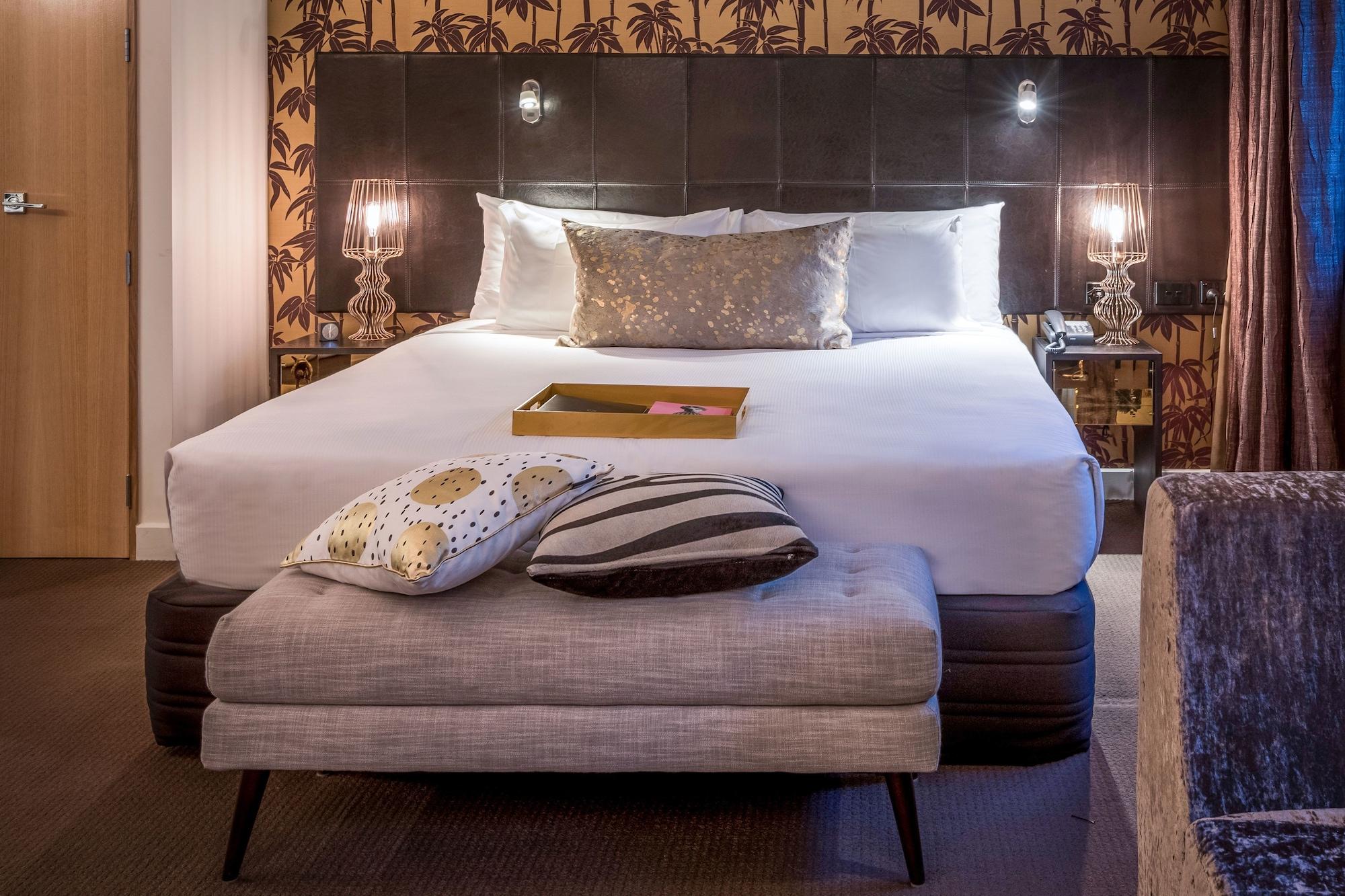 Museum Apartment Hotel, Independent Collection By Evt Wellington Exteriér fotografie A bedroom at the hotel