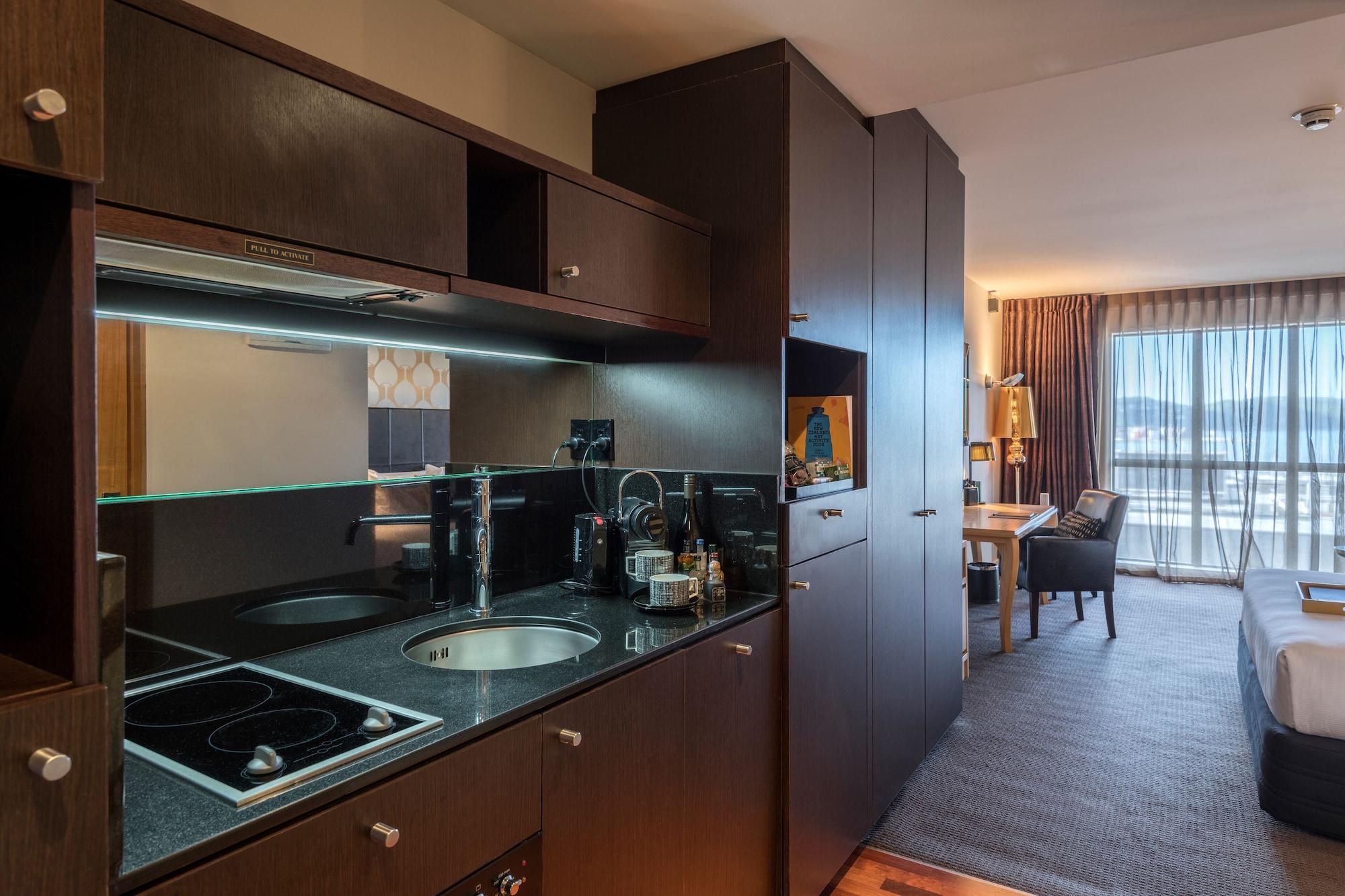 Museum Apartment Hotel, Independent Collection By Evt Wellington Exteriér fotografie Kitchenette in a serviced apartment