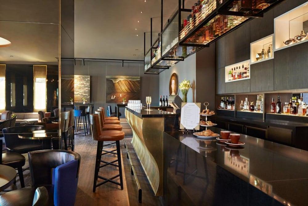 Museum Apartment Hotel, Independent Collection By Evt Wellington Exteriér fotografie The bar at the hotel