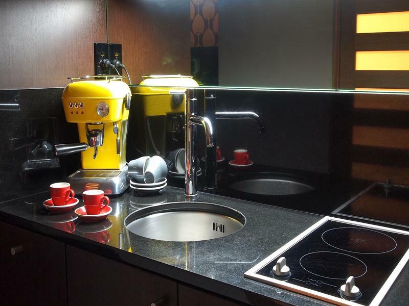 Museum Apartment Hotel, Independent Collection By Evt Wellington Exteriér fotografie A kitchen with a built-in sink